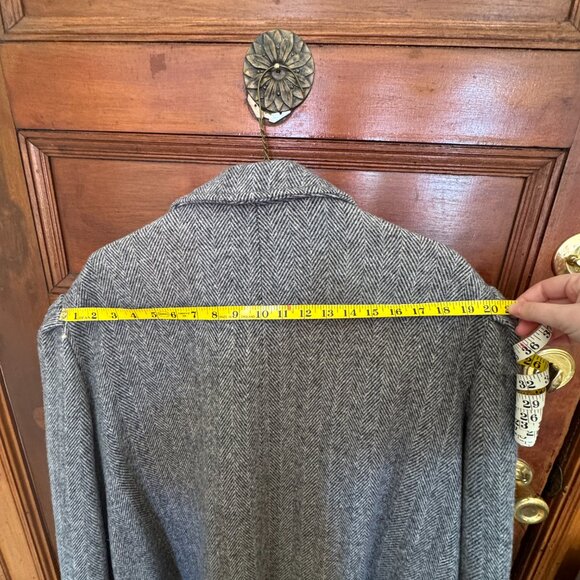 J&H Fashions Vintage Women's Herringbone Wool Coat - Picture 6 of 14